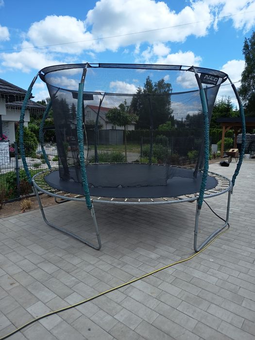 Trampolina ogrodowa duża