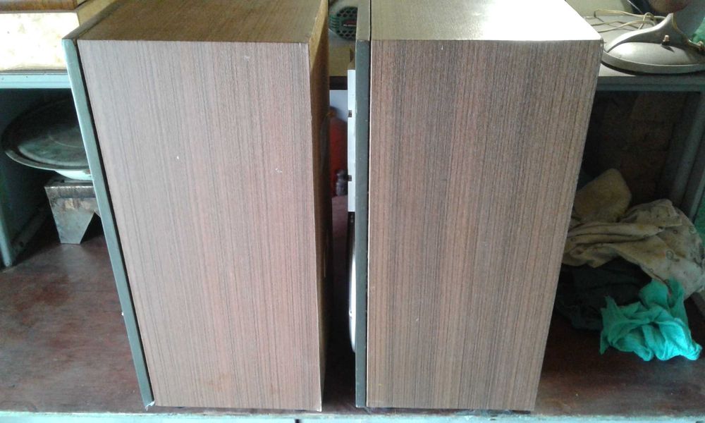 Усилитель . Магнитофон . Колонки . Видеомагнитофон .