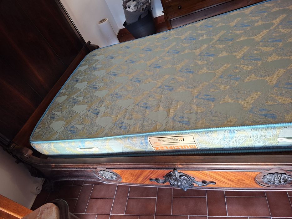 Cama estilo Luís XV
