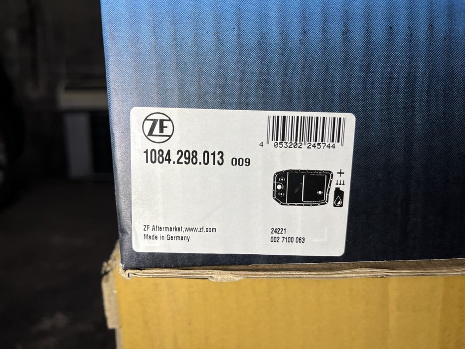 Комплект для заміни мастила в коробці ZF 1084298013