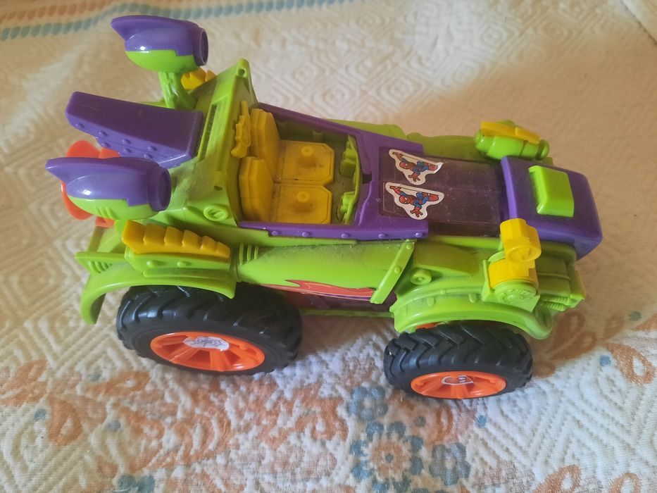 Carrinho grande. Bom estado