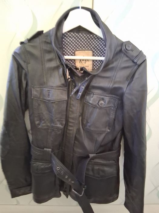 Casaco de pele preta