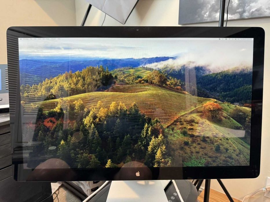 Apple Cinema Display 27