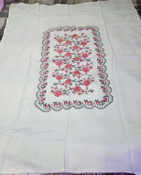 Скатертина на стіл