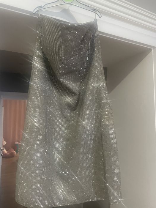 Сяюче плаття від Zara