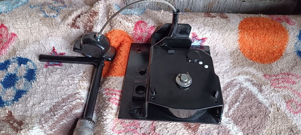 Кріплення(лебідка) запаски Фольц. Шаран,Ф. Галаксі,С. Алхамбра