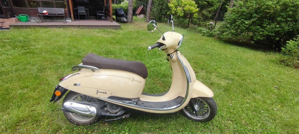 Skuter Junak Vintage 125, 2022 r.