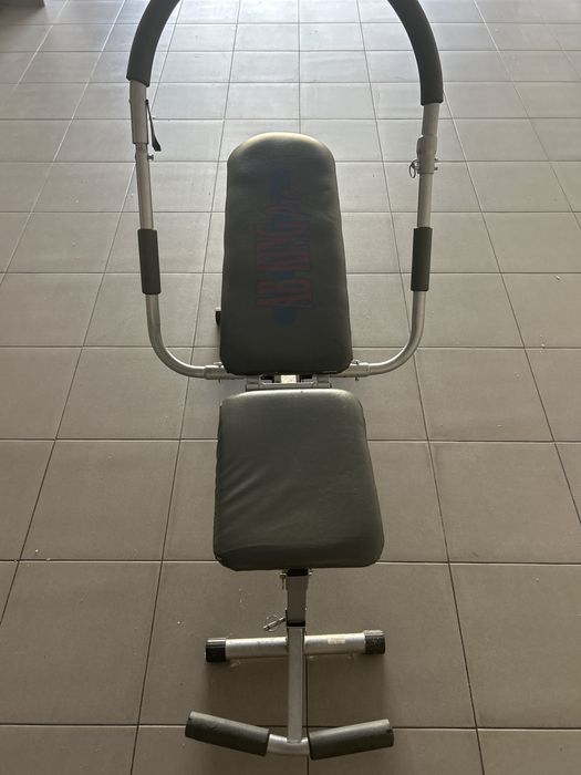 Maquina de fazer abdominais