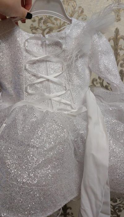 Шикарна святкова сукня для дівчинки на рочок