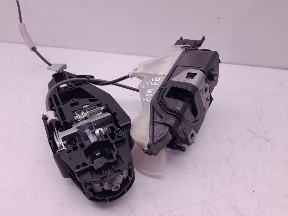 Fechadura / fecho porta frente esquerdo CITROËN C3 III (SX)