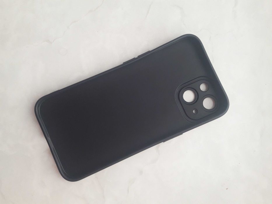 Чохол на iPhone 13