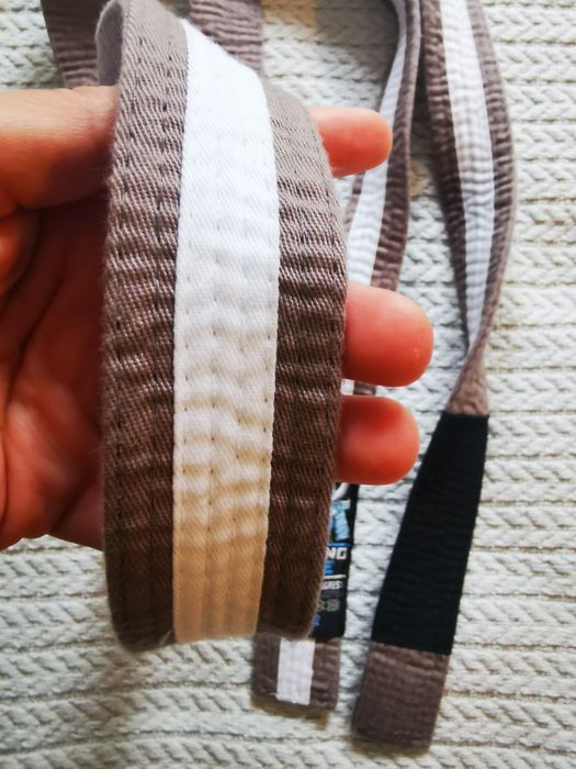 Pas do BJJ szary z białym paskiem K2- 205 cm