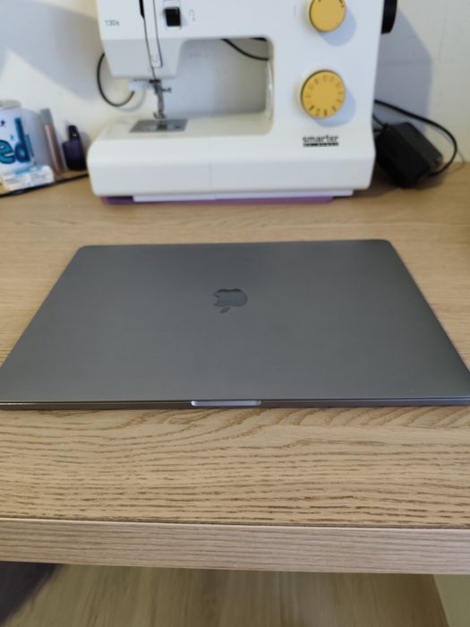 MacBook Pro 2019 15" i7