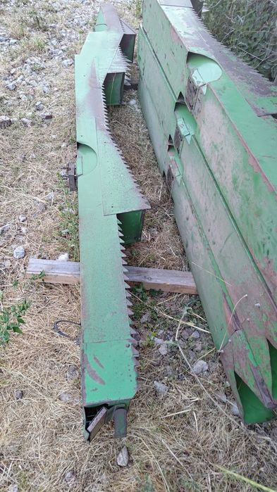 Wytrząsacze John Deere