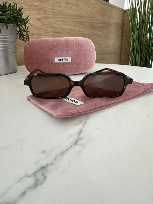 Nowe okulary przeciwsłoneczne miumiu