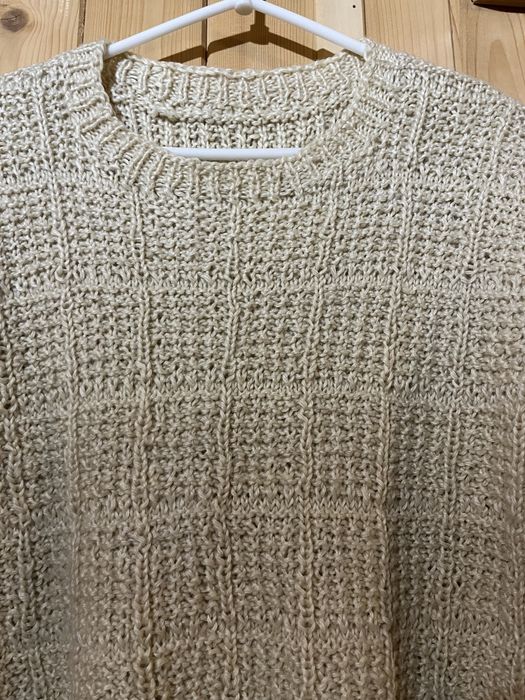 Piękny ręcznie robiony sweter