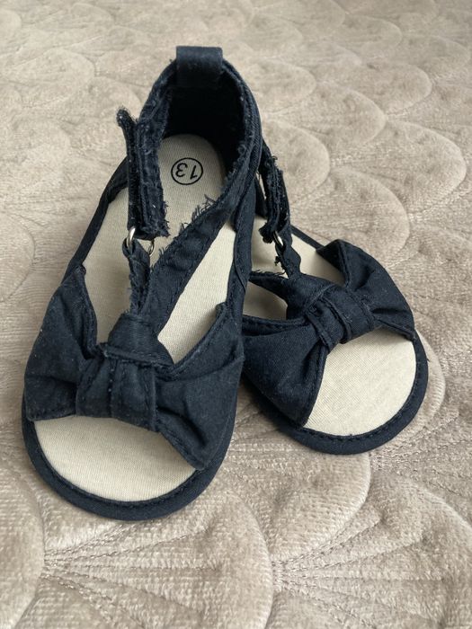 Босоніжки для дівчинки