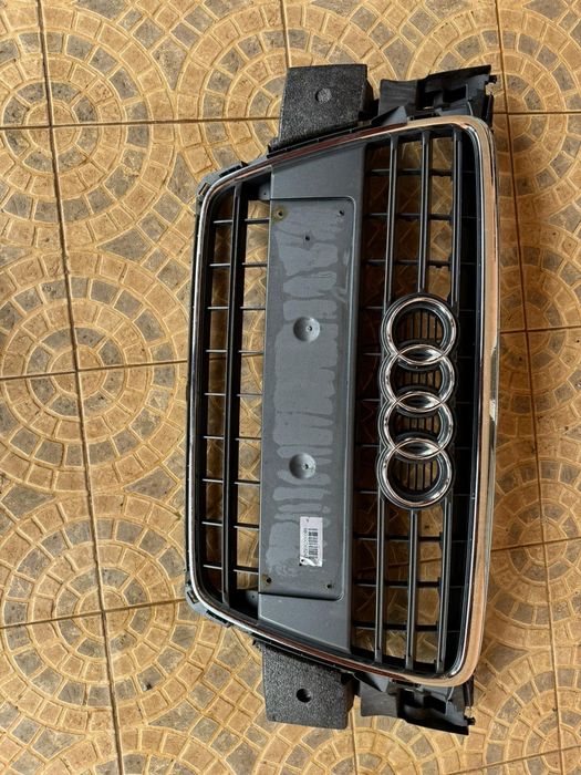 Grelha frontal original audi a4 b8
