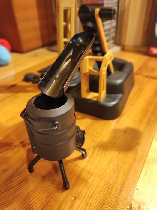 Plac budowy ruchomy dźwig na pilota betoniarka wywrotka