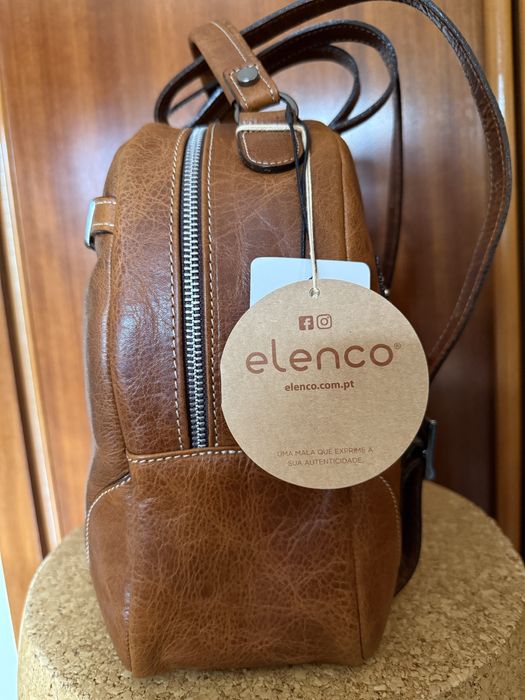 Mochila em Pele da Elenco