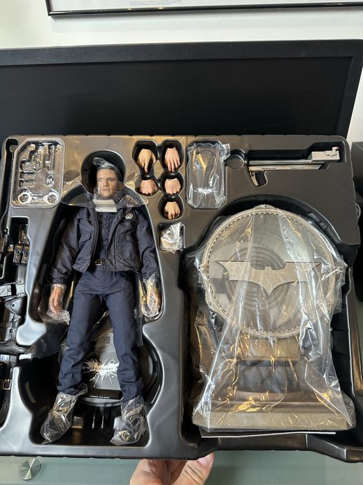 Фигурка 1/6 hot toys mms 274 Batman – JOHN BLAKE and BAT-SIGNAL