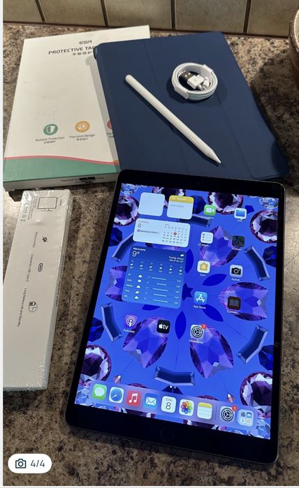 Tablet iPad Apple Retina 10” + NOWY RYSIK 2 gen - PROCREATE - idealny