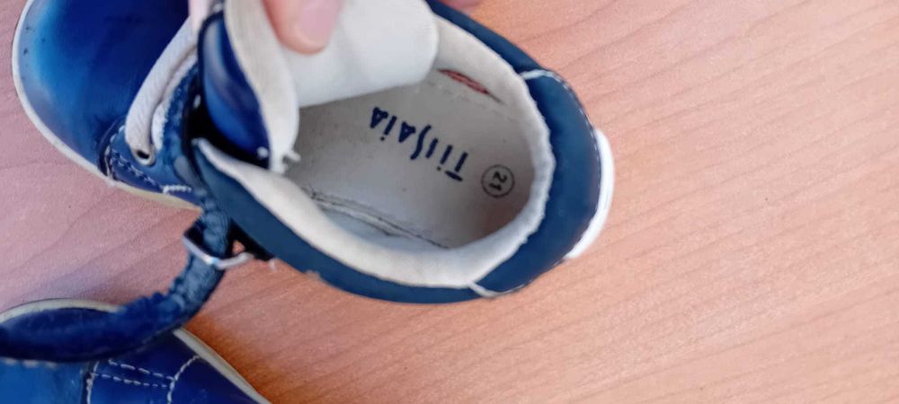 Sapatos Bebé tamanho 21