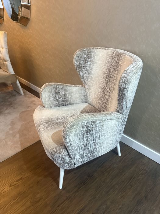 Poltronas disponiveis, preçis variados entre 500€ a 150€