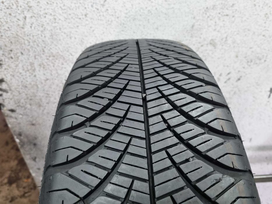 195/55/20 95H Goodyear Vector 4S Gen-2 Dot.4820R
