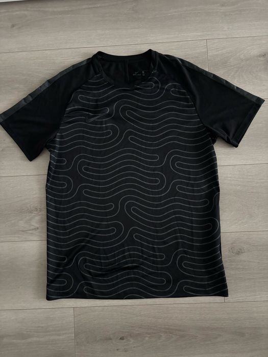 Футболка Nike DRI-FIT оригінал "L"
