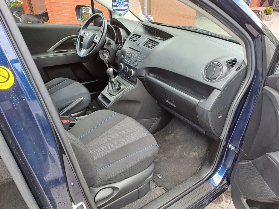 Super auto mazda 5  20 B * 7 foteli