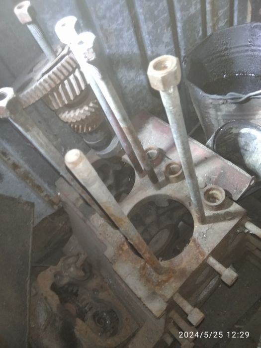 Продам блок двигателя Д-21 на Т-16 Т-25