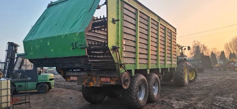 Przyczepa objętościowa Veenhuis 18.2 z wałkami