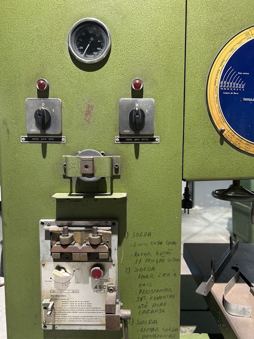 Serra de fita / serrote como nova