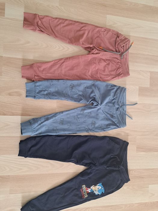 Spodnie dresowe chłopięce 110