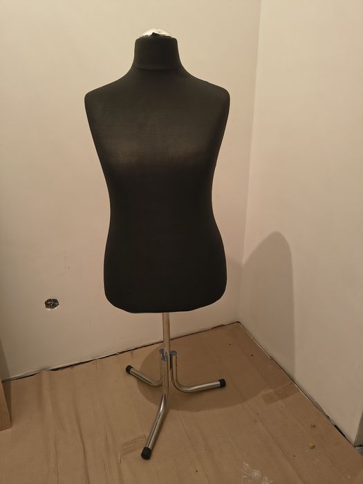 Manekin krawiecki ekspozycyjny