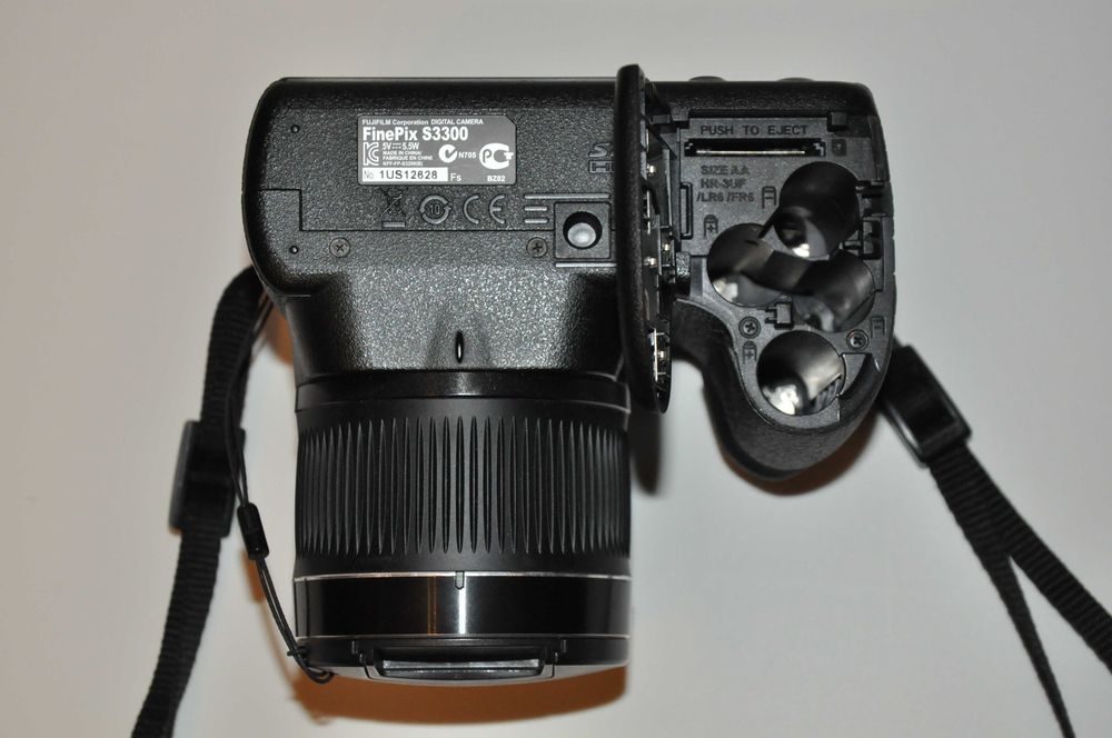 Aparat fotograficzny Fujifilm FinePix S3300