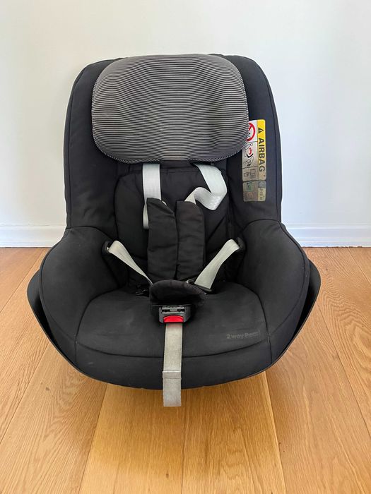 Conjunto ovo, base e cadeira auto Bebe Confort usado, em bom estado