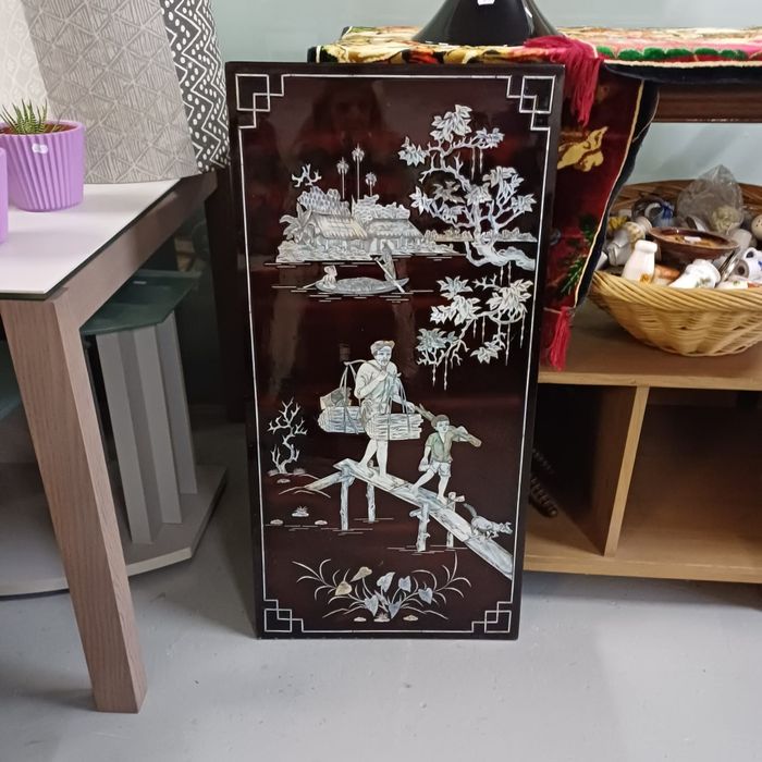 Moldura em laca com madre pérola