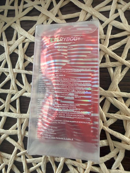 Everybody London lip blind box