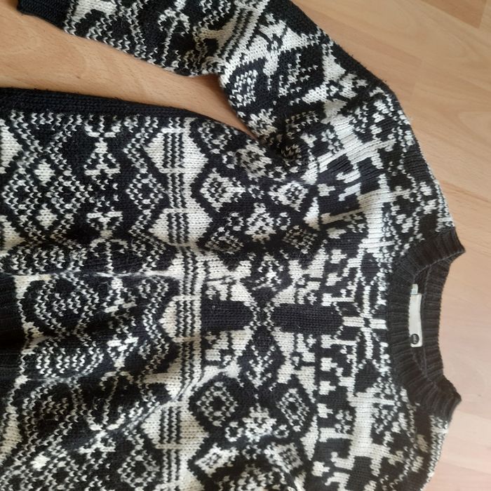 Sweterek świąteczny dziewczęcy