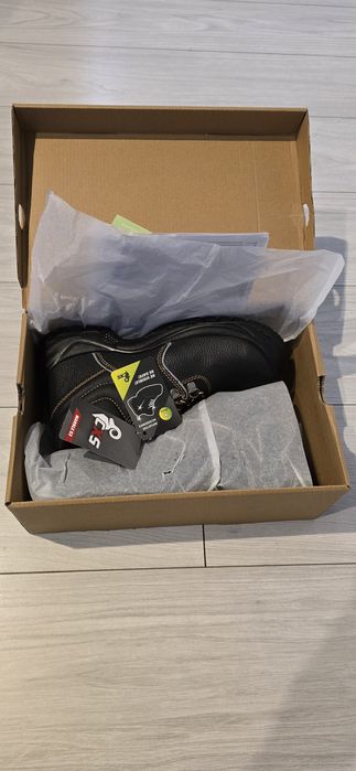 Nowe buty robocze rozmiar 41