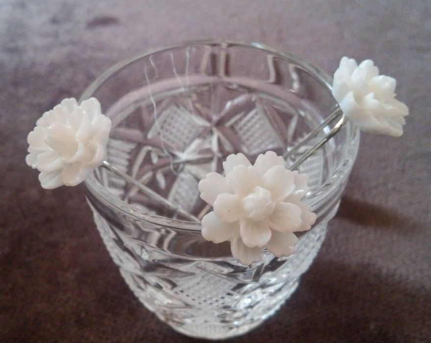 Spinki/wsuwki/szpilki -kok/włosy-biżuteria ślubna i nie tylko