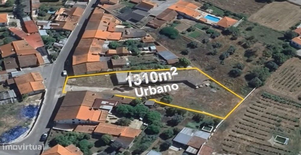 Terreno Urbano com Vista para Serra em Abrantes