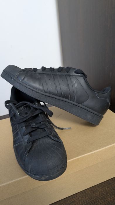 Кеди  Adidas 40 розмір