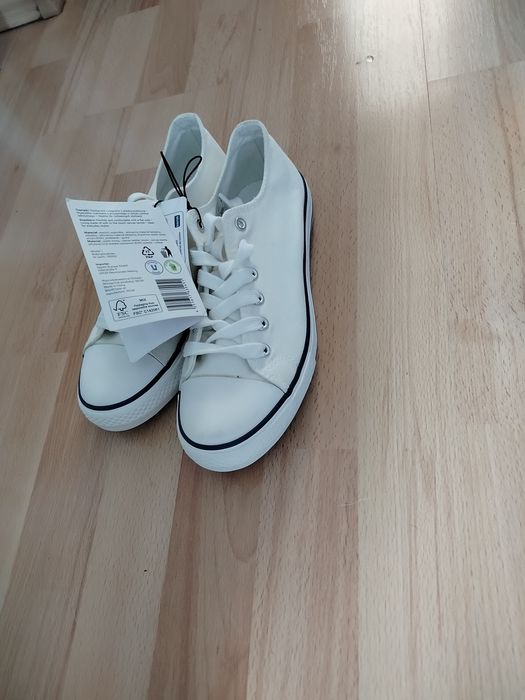 Trampki damskie niskie