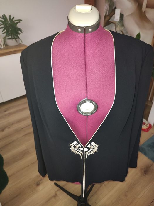 Żakiet czarny z haftem rozmiar XXXL Jacques Vert