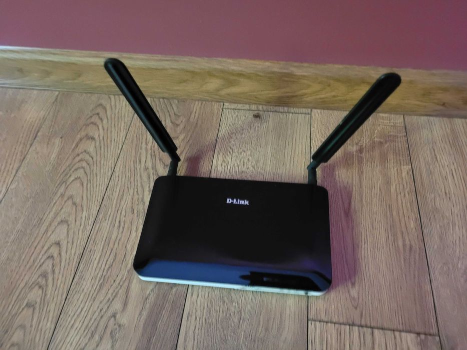Router Wi-Fi LTE 4G DWR-921