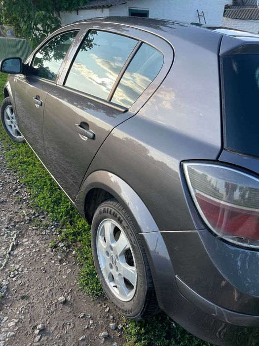 Продам Opel astra h