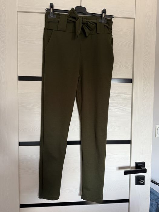 Spodnid khaki S